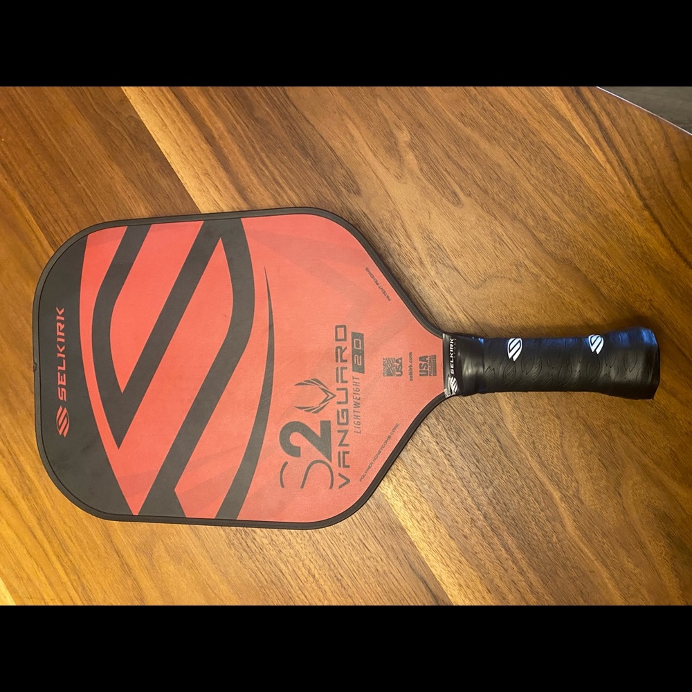 Selkirk Vanguard Hybrid 2.0 Pickleball paddle